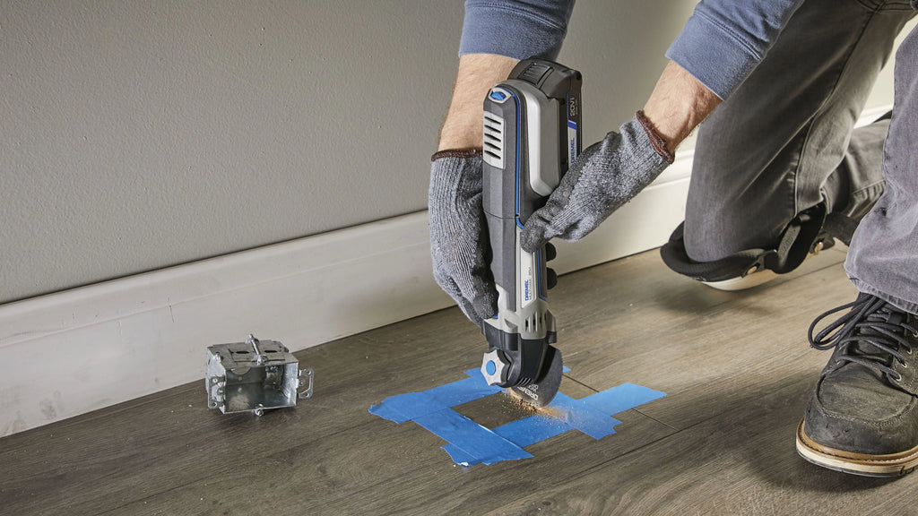 Cordless Oscillating Multi-Tool Kit with Two Batteries E17733