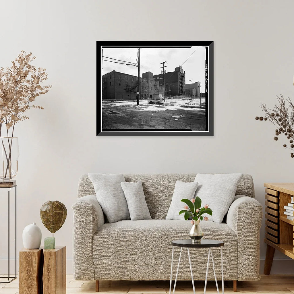 Framed Print 17-7/8" x 21-7/8" O60674