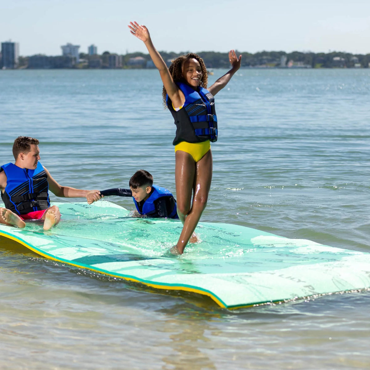 18 Ft Floating Foam Water Mat B6127