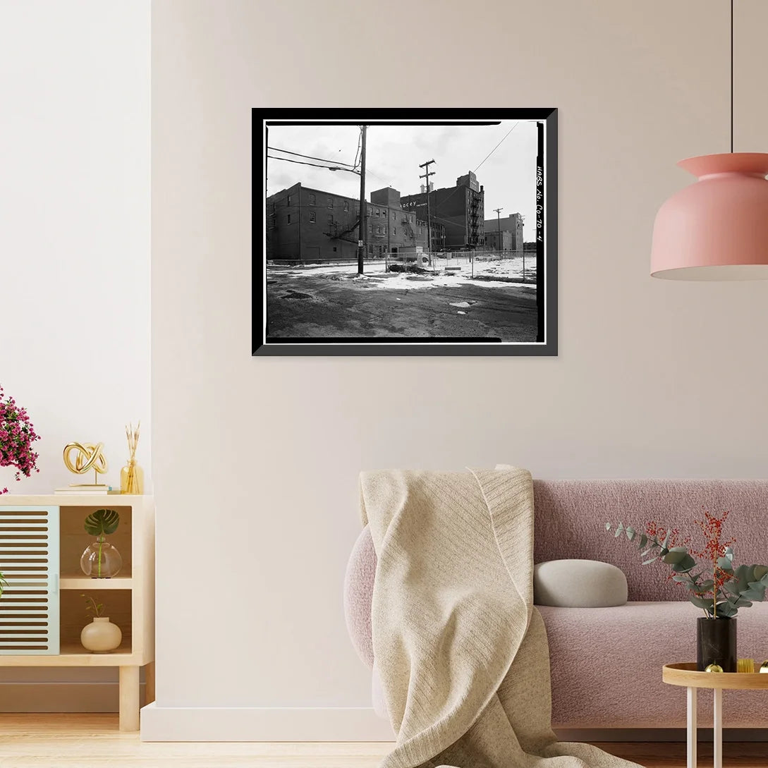 Framed Print 17-7/8" x 21-7/8" O60674