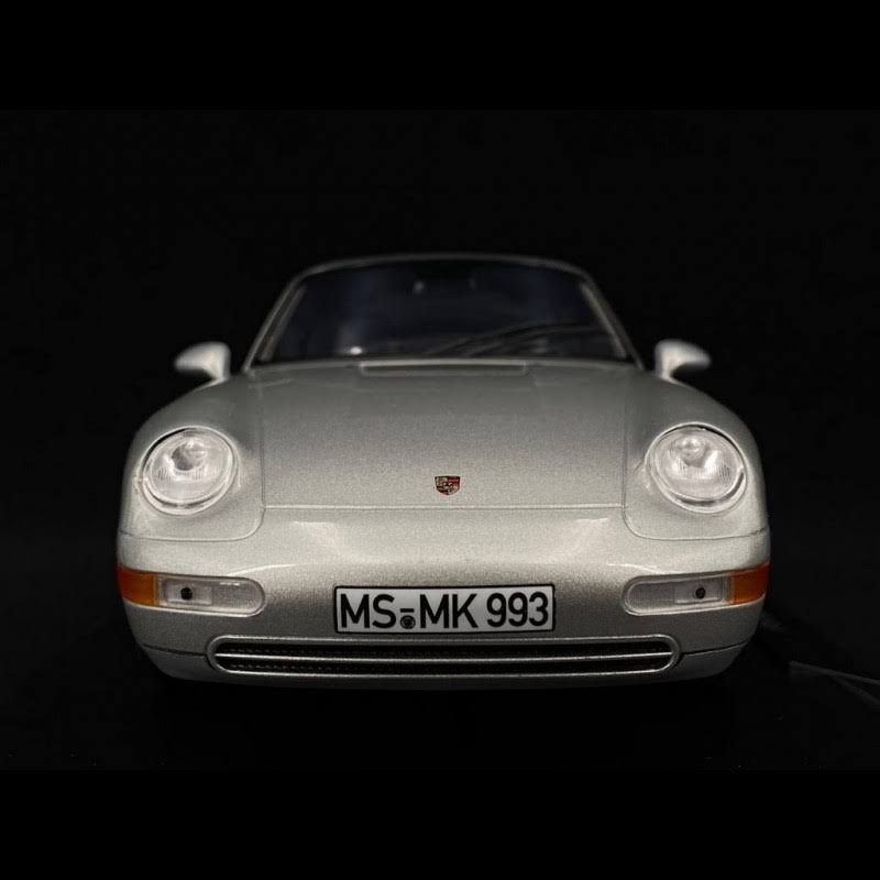 Grey 1/18 Diecast Car W8335
