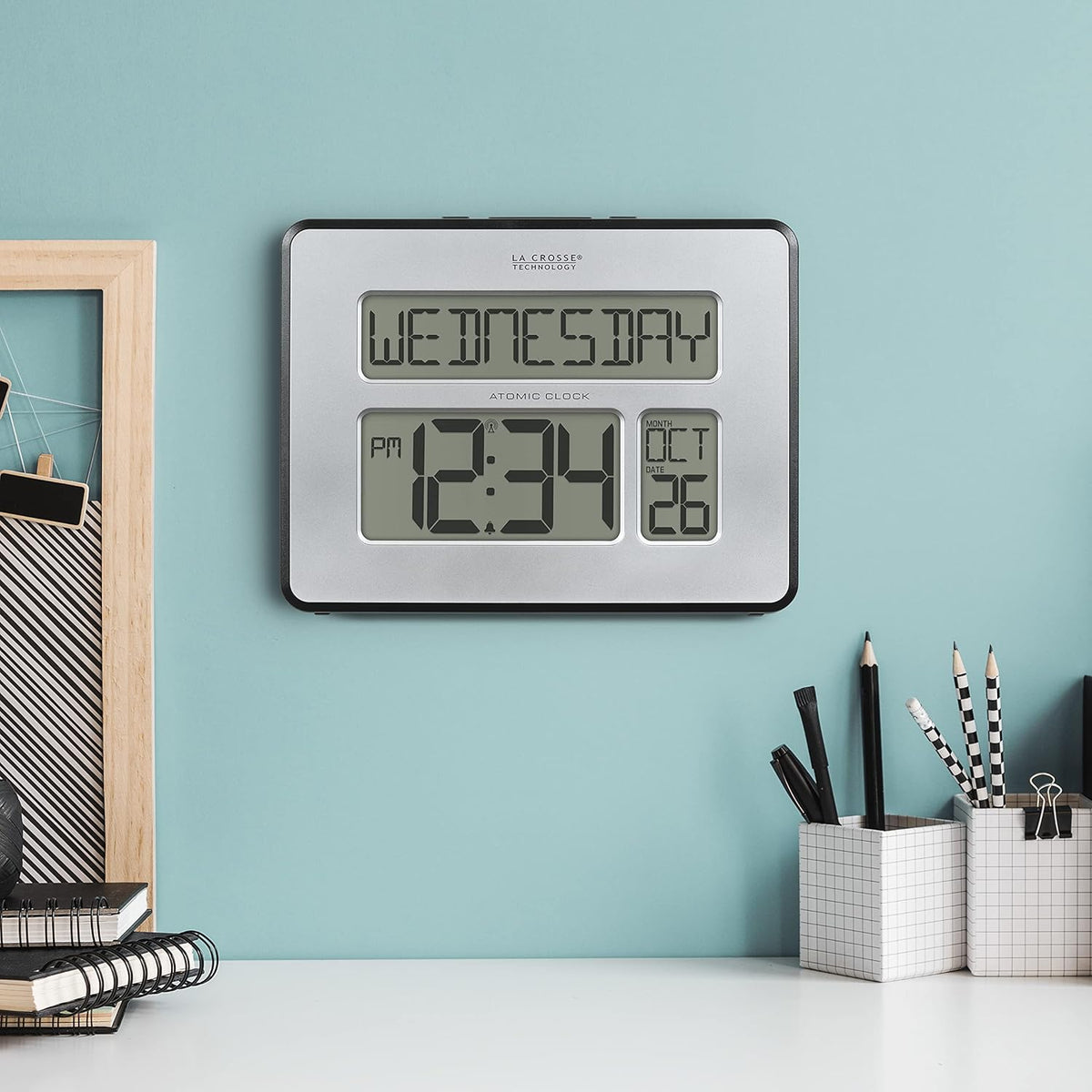 Silver Atomic Full Calendar Clock S9407