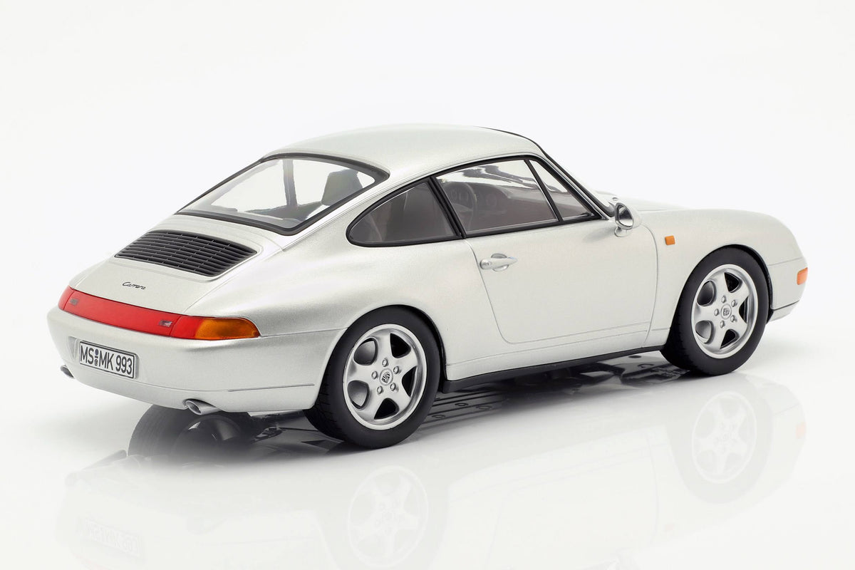 Grey 1/18 Diecast Car W8335