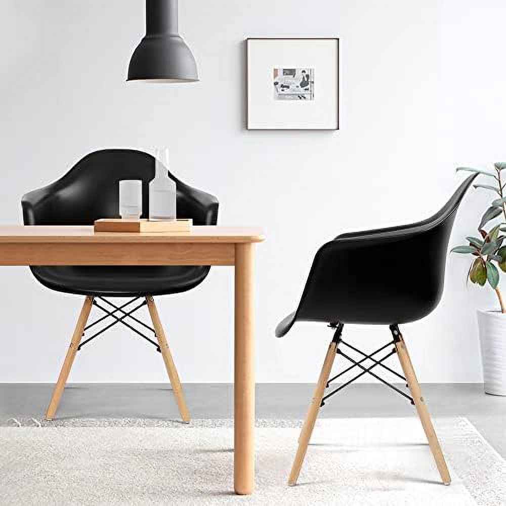 White Set of 4 Plastic Dining Chairs with Wood Legs F89890