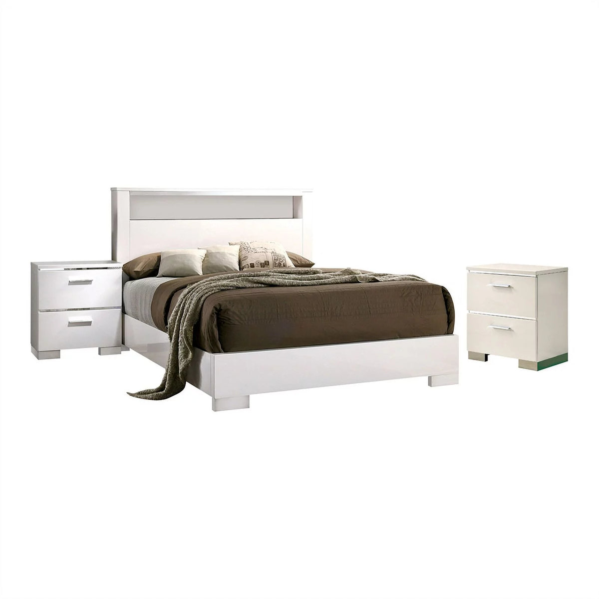 White Wood 3-Piece King Bedroom Set with 2 Nightstands O364994