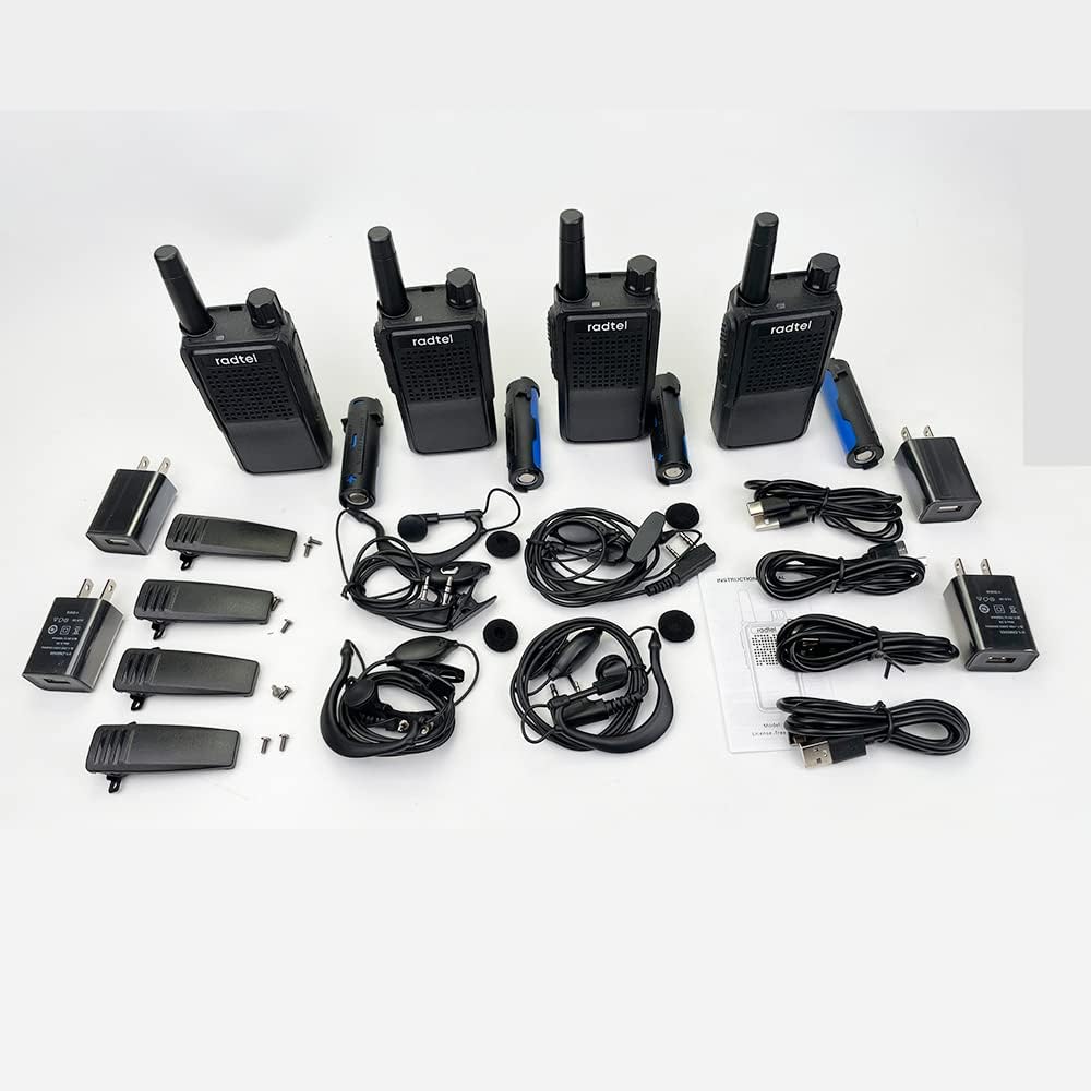 4 Pack Rechargeable Two Way Radio Walkie Talkies Z888