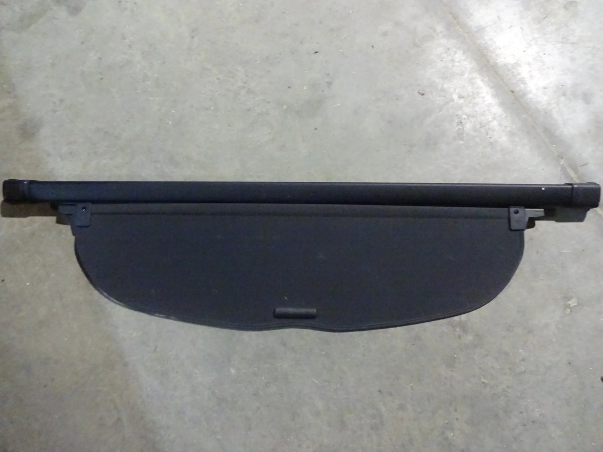 Black Retractable Cargo Cover M5674